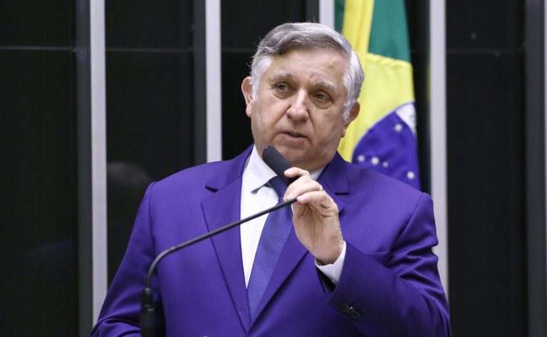 Aprovado projeto que cria a liderança da oposição no Congresso Nacional