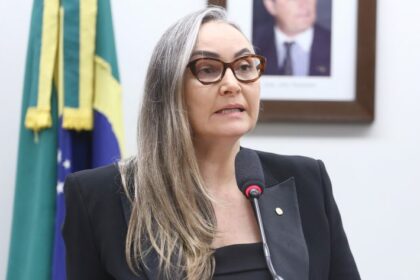 Projeto dobra benefício para compra de carro novo por pessoas com deficiência