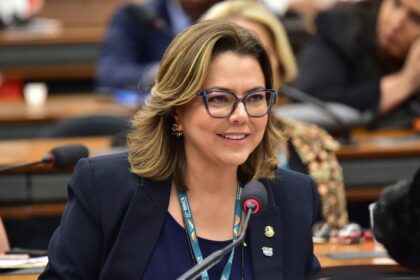 Mulheres parlamentares do BRICS defendem protagonismo feminino em ações climáticas