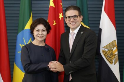 Hugo Motta se reúne com parlamentares da China e dos Emirados Árabes