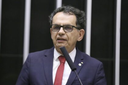 Comissão aprova garantia de acesso a UTI privada para idosos com mais de 80 anos se não houver vaga na rede pública