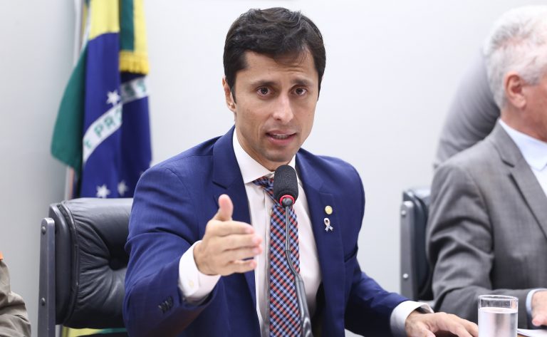 Comissão aprova plano nacional de capacitação profissional de pessoas com autismo