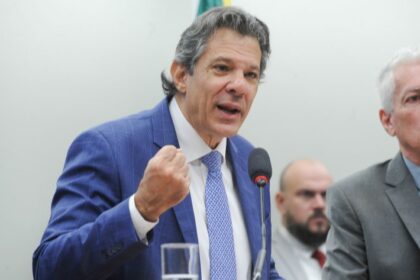 Ministro da Fazenda defende projeto do Imposto de Renda e tributação de títulos de investimento