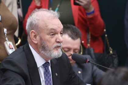 Comissão aprova medidas para prevenir quedas acidentais de pessoas idosas