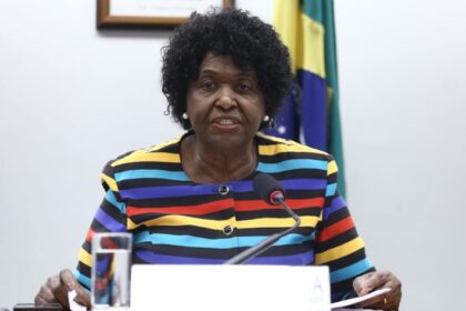 Comissão aprova medidas para incluir donas de casa no mercado de trabalho