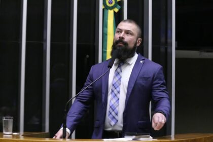 Comissão aprova permissão para morador da zona rural ter arma aos 18 anos
