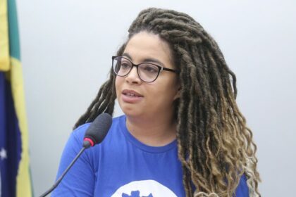 Universidades e estudantes cobram orçamento para atingir metas do novo Plano Nacional de Educação
