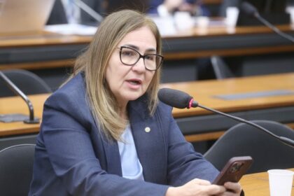 Comissão aprova projeto que inclui supervisores das secretarias de Educação em regras de aposentadoria especial