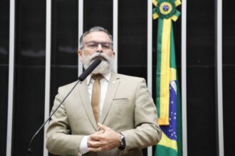 Comissão aprova regras para incentivar o uso da musicoterapia em tratamentos terapêuticos