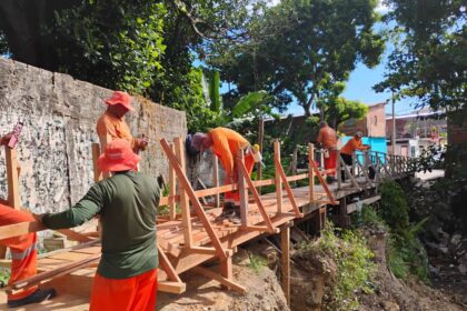 Prefeitura de Manaus constrói ponte de 40 metros no Parque Dez