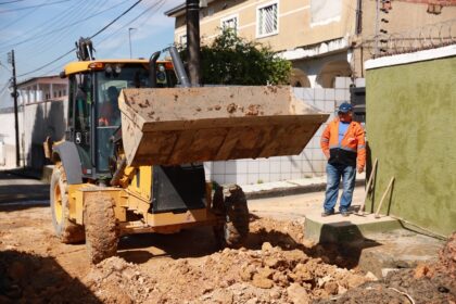 PMM realiza manutenção em rede de drenagem no bairro Japiim