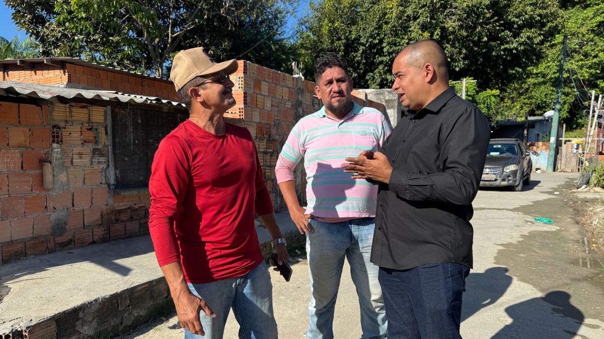 Sérgio Baré visita comunidades e acompanha demandas de infraestrutura