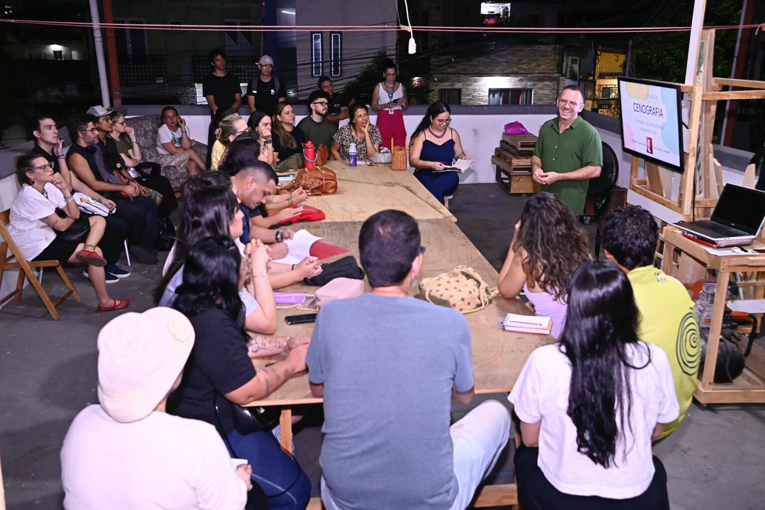 Prefeitura inicia curso de cenografia em Manaus com participação de artistas locais