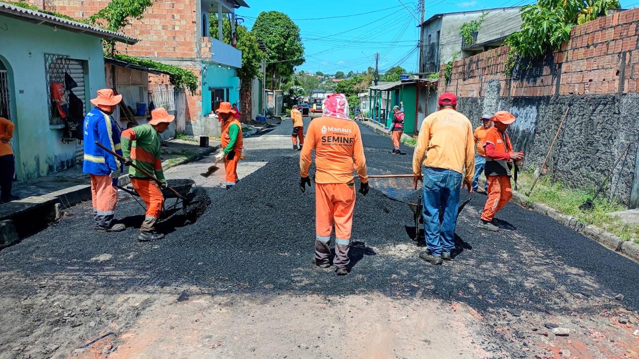 Prefeitura de Manaus realiza recuperação asfáltica no bairro Jorge Teixeira