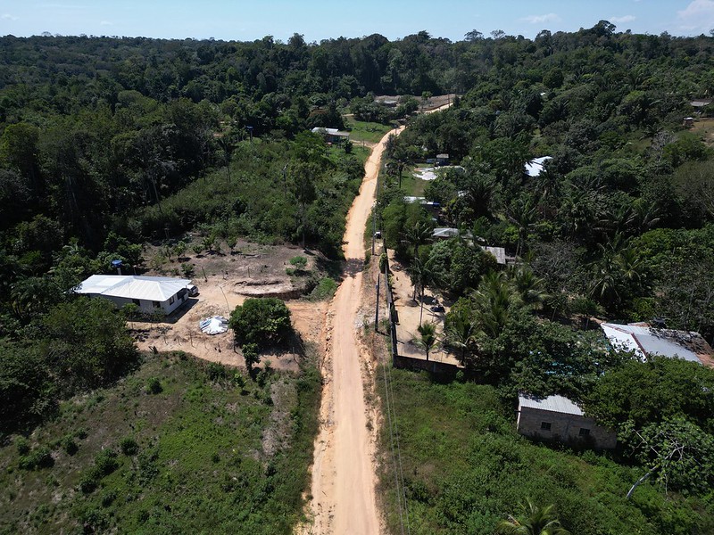 Prefeitura de Manaus inicia novas frentes de obras para pavimentação de ramais na zona rural e beneficia famílias produtoras