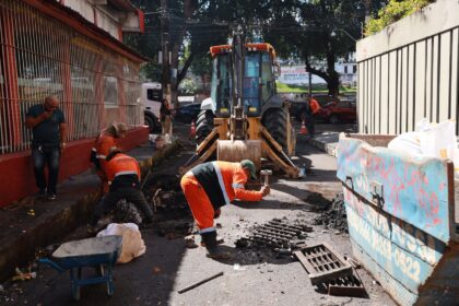 Ação da Prefeitura de Manaus previne alagamentos com desobstrução de bueiros no Centro – Prefeitura Municipal de Manaus
