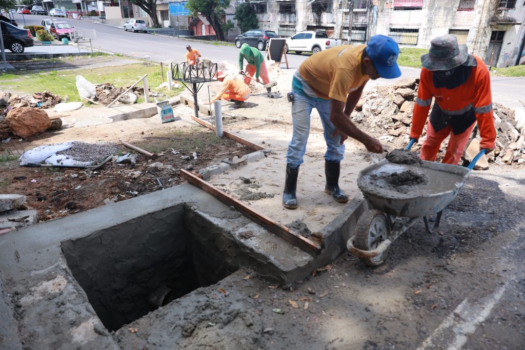 Manutenção em trecho da avenida Carvalho Leal