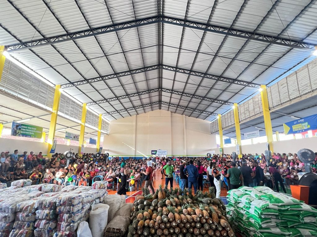 ADS formaliza contrato do Preme e realiza entregas para impulsionar a produção rural em Careiro da Várzea