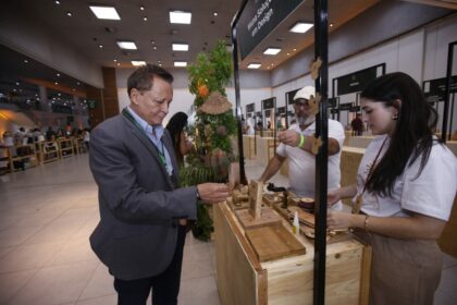 Adjuto Afonso defende protagonismo amazônico no maior evento de bioeconomia da região