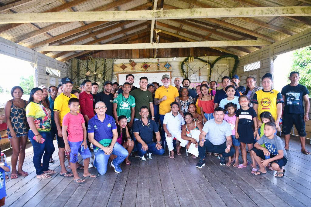Cabo Maciel reforça compromisso com comunidades indígenas do Coatá-Laranjal de Borba
