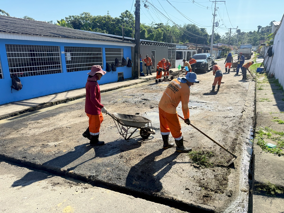Moradores da Cidade Nova comemoram novo asfalto