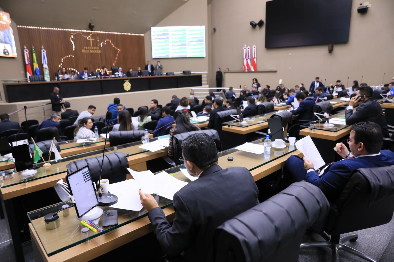 Comissões Técnicas da Aleam analisaram 1.644 proposituras no primeiro semestre de 2025