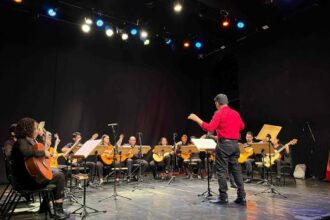 “Amor em Canções”: Camerata de Violões e Canto Popular encantam o público em concerto no Teatro da Instalação