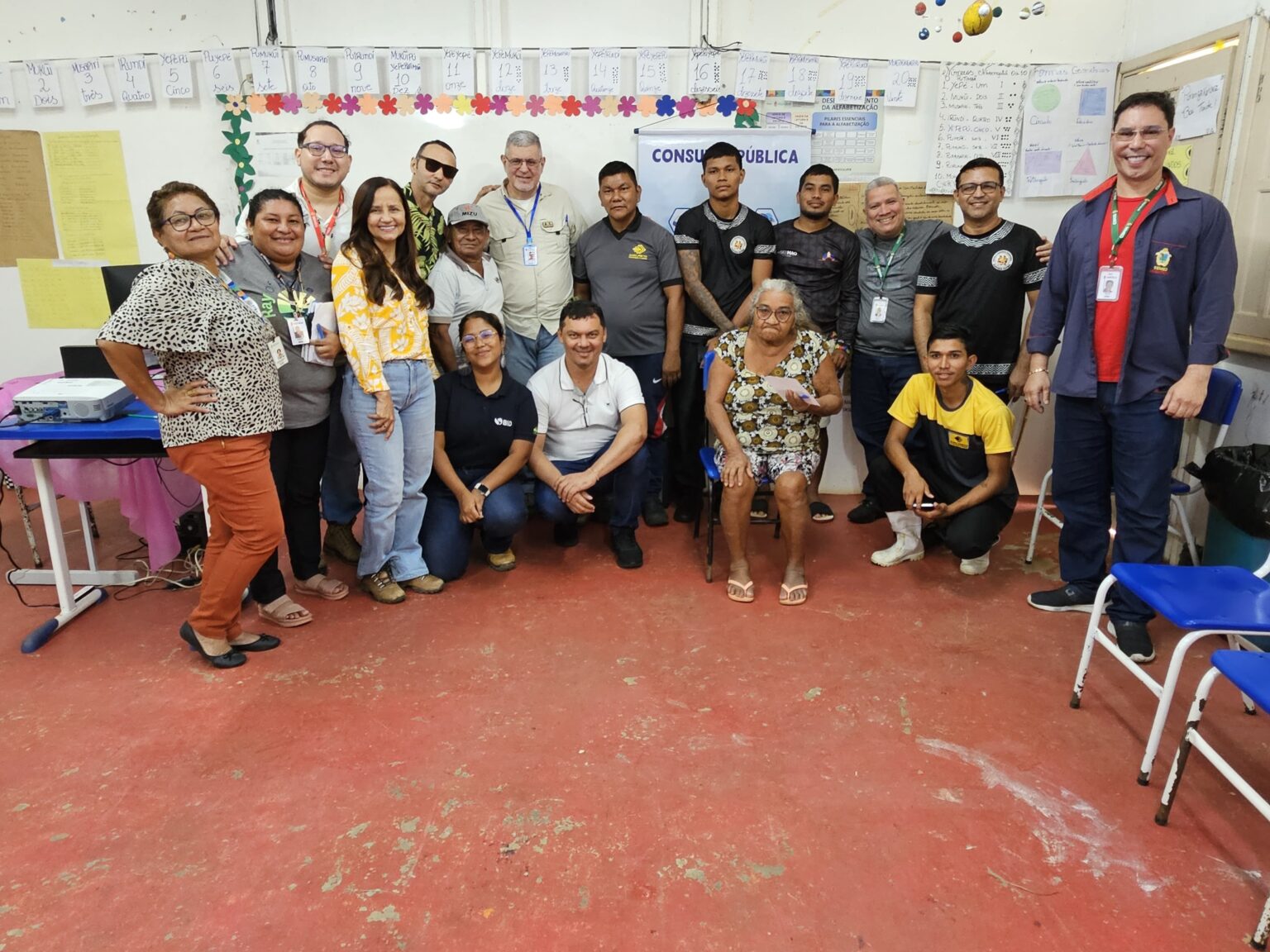 Escola ribeirinha participa de consulta pública sobre o Proemem
