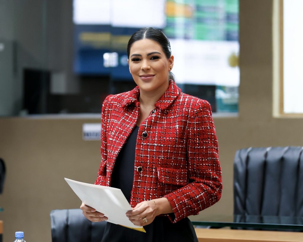 Deputada Mayra Dias tem 21 leis sancionadas no 1º semestre de 2025 e se destaca entre as mais atuantes do Amazonas