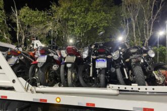 Detran-AM: Operação de combate ao ‘rolezinho’ registra 200 infrações e remove 55 motocicletas em Manaus