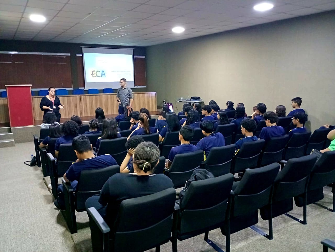 Escola do Legislativo da Aleam realiza palestra para estudantes sobre os 35 anos do Estatuto da Criança e do Adolescente