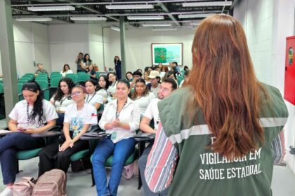 FVS-RCP compartilha experiência em saúde do trabalhador com futuros enfermeiros