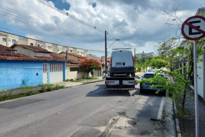 Prefeitura de Manaus intensifica ações de remoção de veículos em áreas proibidas para garantir fluidez e evitar sinistros no trânsito