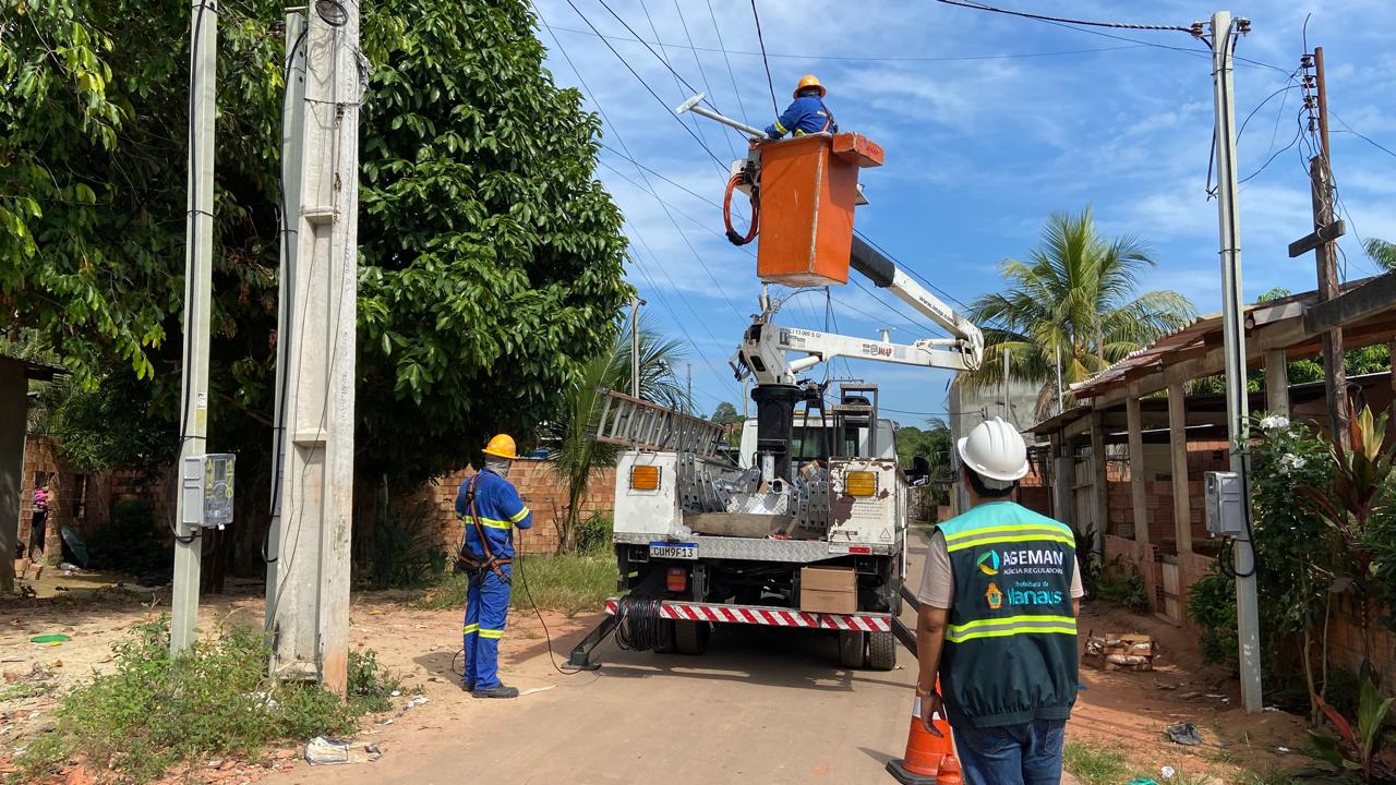 Fiscalização de novas luminárias na Nações Indígenas, no Tarumã