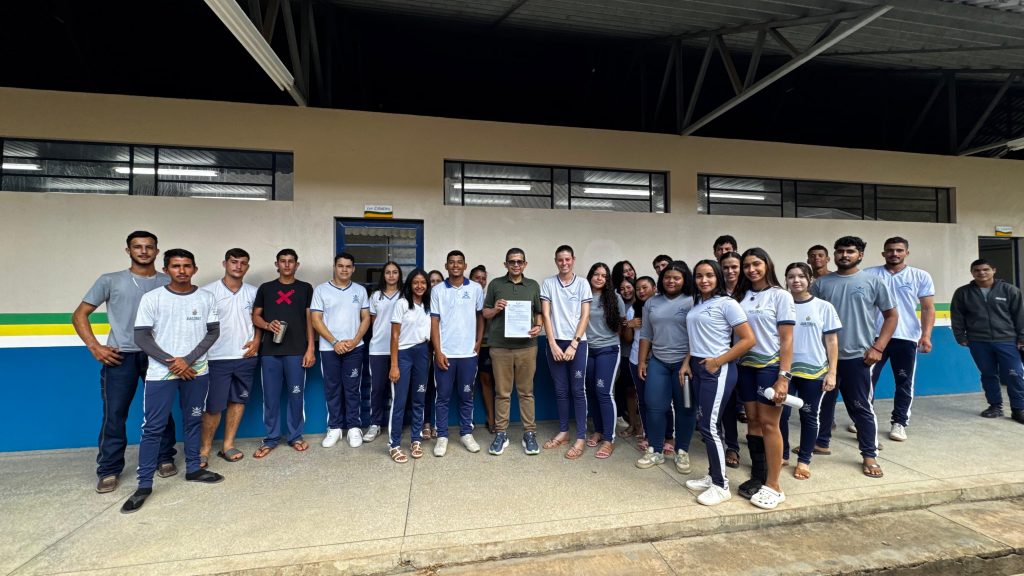 João Luiz reforça investimentos em educação e visita lideranças indígenas em Manicoré João Luiz reforça investimentos em educação e visita lideranças indígenas em Manicoré