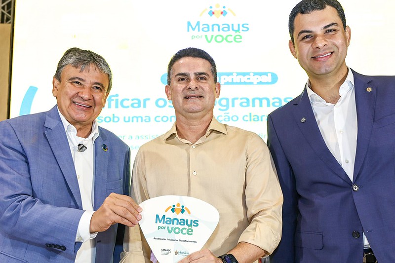 David lança “Manaus Por Você” e anuncia tarifa social de ônibus