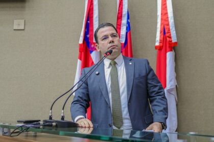 Ofício de Wilker Barreto à SES solicita dados sobre repasses da saúde aos municípios