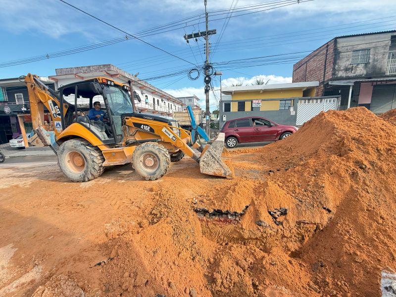 Prefeitura de Manaus avança com implantação de 100 metros de nova rede de drenagem no bairro Novo Aleixo