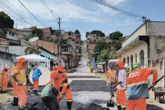 Prefeitura de Manaus intensifica recuperação viária no bairro Colônia Santo Antônio