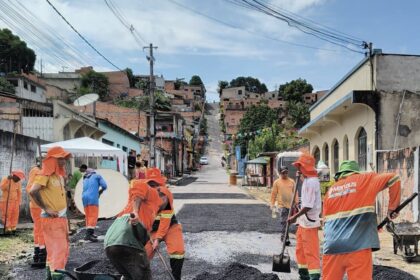 Prefeitura de Manaus intensifica recuperação viária no bairro Colônia Santo Antônio