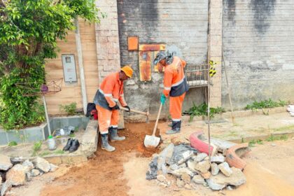 Prefeitura de Manaus recupera rede de drenagem e garante segurança viária no bairro São Jorge