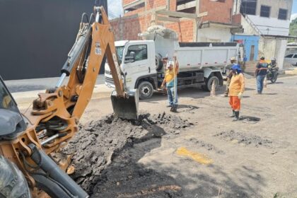 Prefeitura implanta nova rede de drenagem na avenida Curaçao