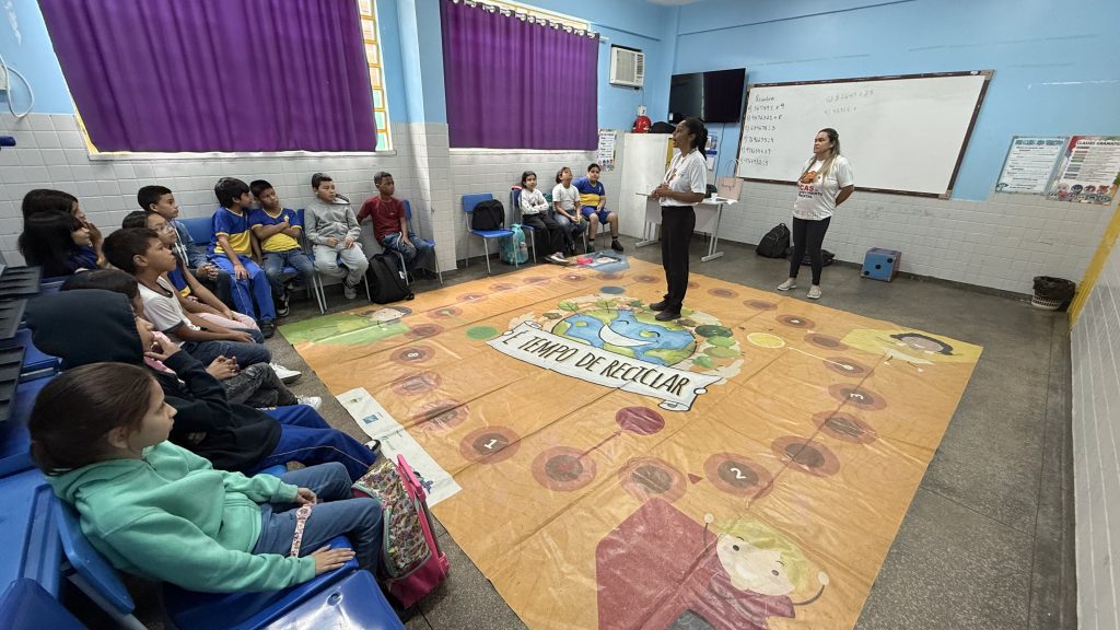 Prefeitura de Manaus realiza projeto ‘Oca vai à escola’ com alunos da zona Sul