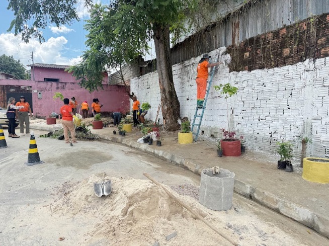 Prefeitura revitaliza espaço urbano no bairro Santa Etelvina