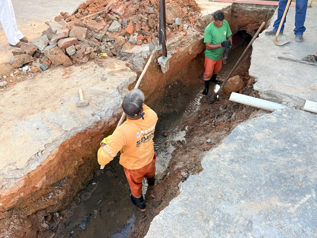PMM substitui rede de drenagem danificada na zona Oeste