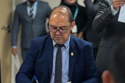 Em Manaus, Rosivaldo Cordovil propõe pulseiras de identificação digital para pessoas em situação de vulnerabilidade