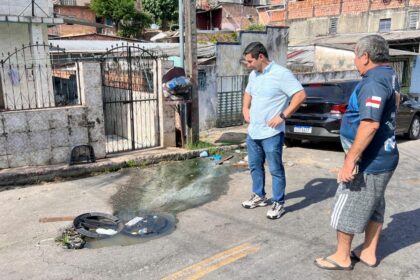 Saimon Bessa pede suspensão de tarifa de esgoto em área sem serviço adequado no bairro Petrópolis