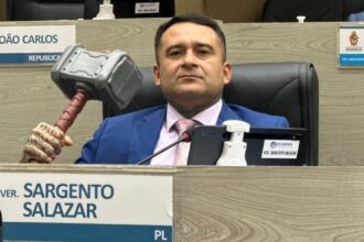 Sargento Salazar visita o Centro de Manaus, fala em ‘abandono’ e cobra ações integradas de órgãos municipais