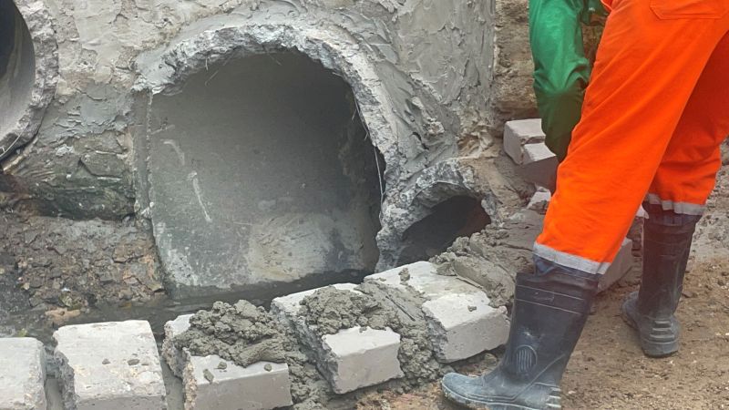 Prefeitura de Manaus reforça infraestrutura na comunidade Campo Dourado com obras de reconstrução em sistema de drenagem Prefeitura de Manaus reforça infraestrutura na comunidade Campo Dourado com obras de reconstrução em sistema de drenagem