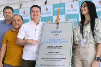 Professor Samuel destaca ampliação da rede de saúde com reinauguração da Policlínica José Antônio em Manaus